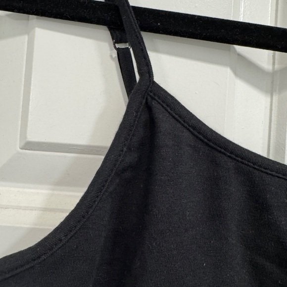 GAP Black Camisole Top - Picture 3 of 6